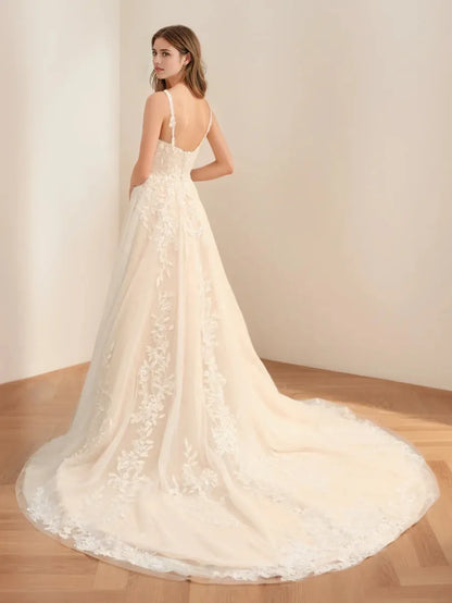 A-Line Princess Spaghetti Straps Sleeveless Long Wedding Dresses with Appliques