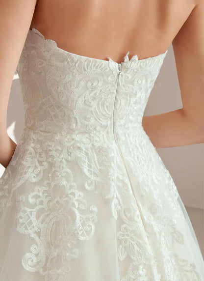 A-Line Princess Strapless Neckline Sleeveless Floor-Length Wedding Dress with Applique & Lace