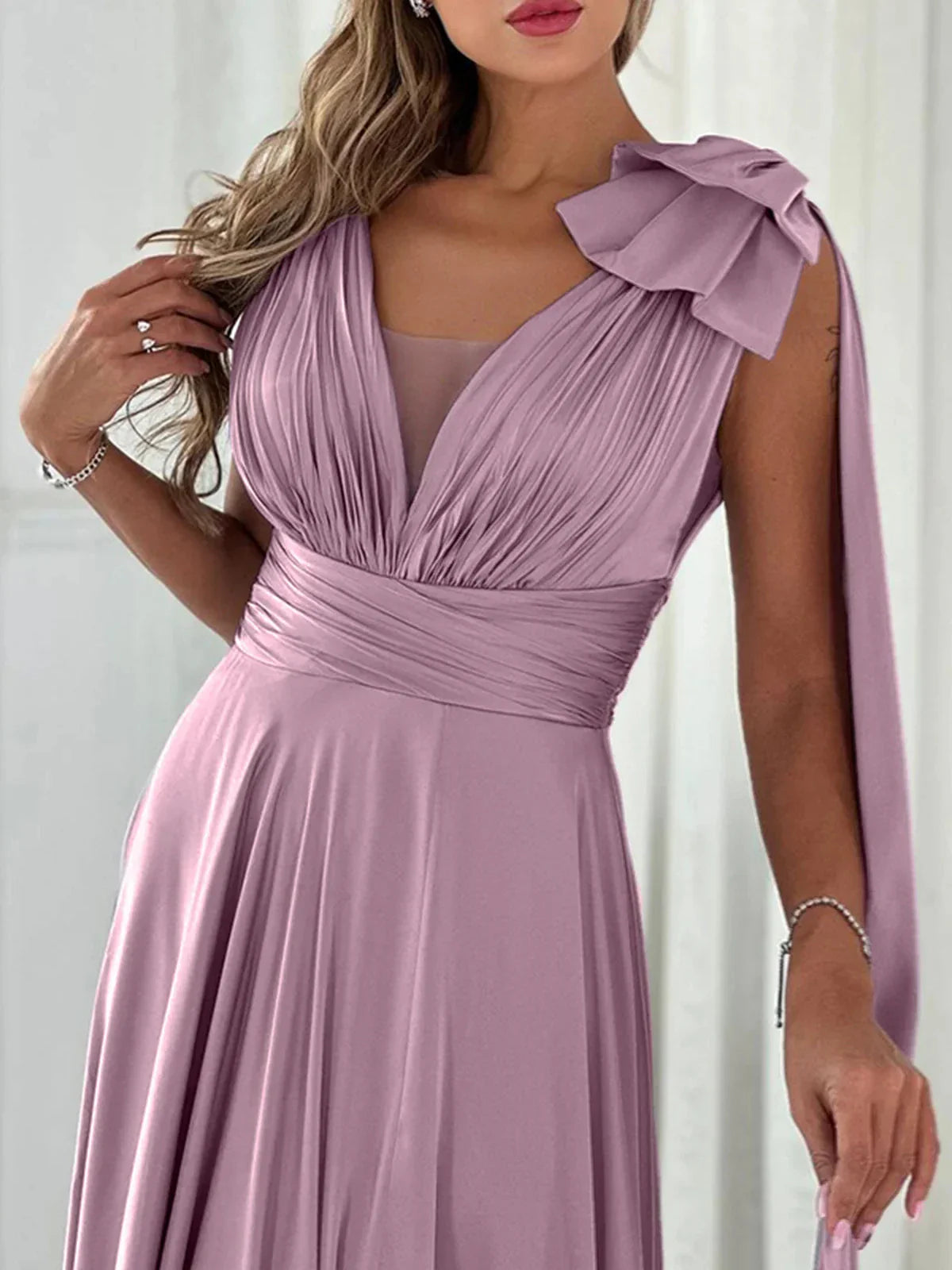A-Line Princess V-neck Sleeveless Floor-Length Bow(s) Split Front Wedding Guest Dresses