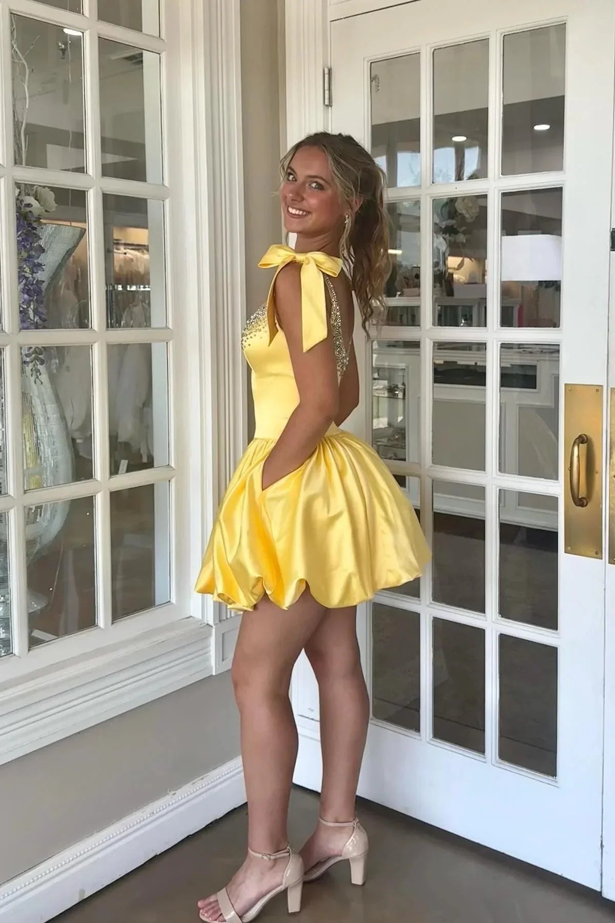A-line Yellow Homecoming Dresses Short Pearls with Bow Straps