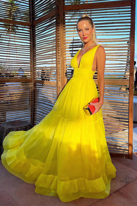 Charming A Line V Neck Yellow Chiffon Evening Dresses