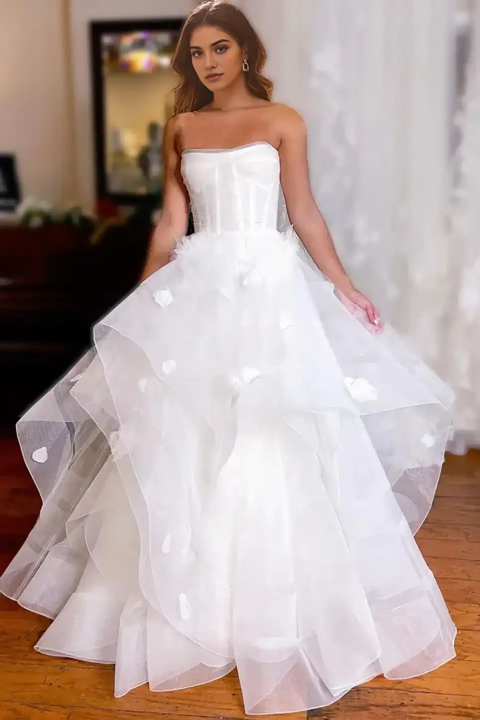 A Line Sleeveless Ruffles Wedding Dresses with 3D Appliques