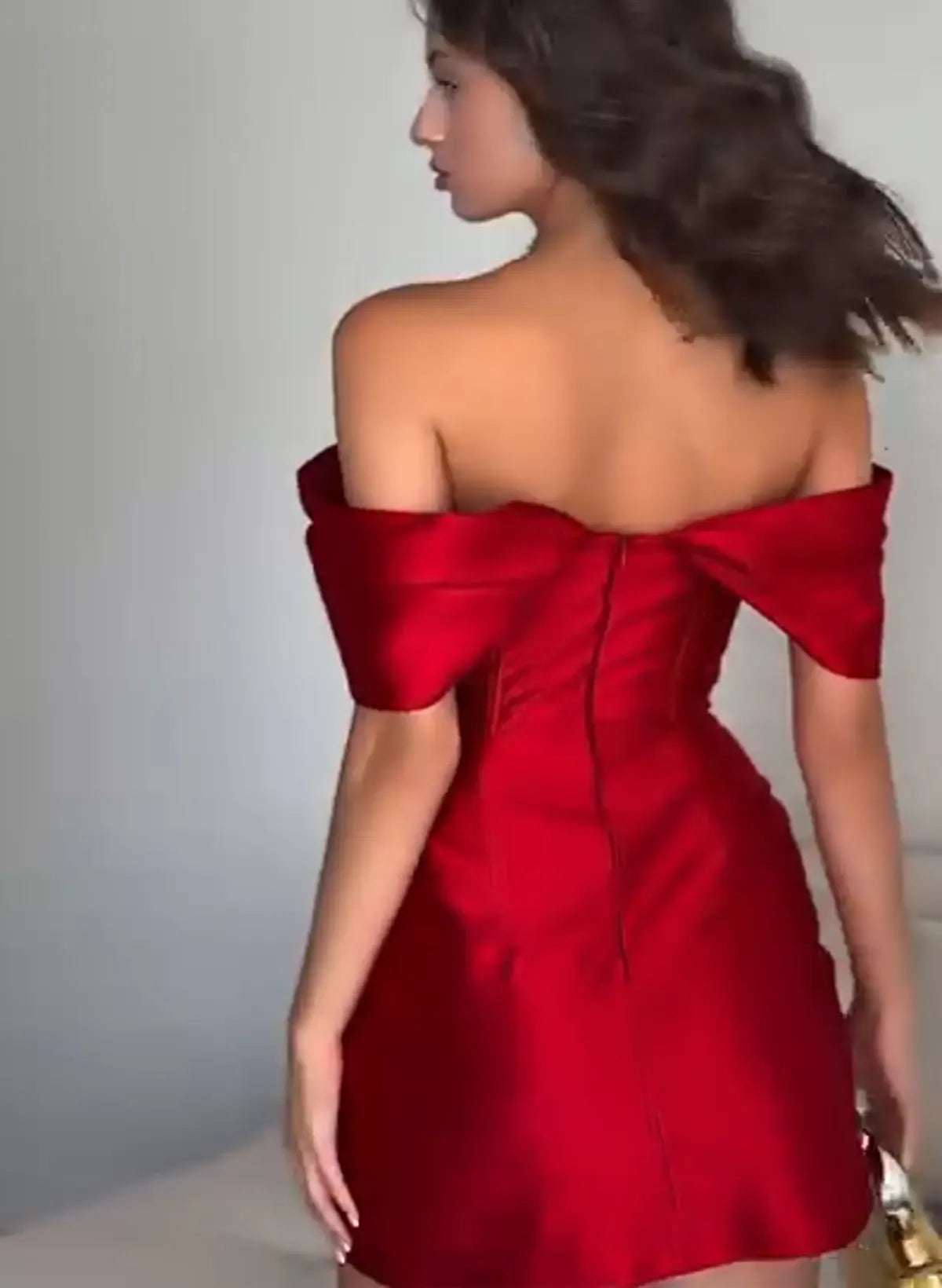 Alluring Bodycon Off-Shoulder Corset Ruched Red Short Homecoming Dress For Ladies