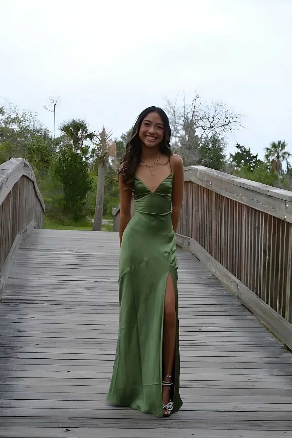Bargain V Neck Sleeveless Mermaid Satin Split Long Prom Dress
