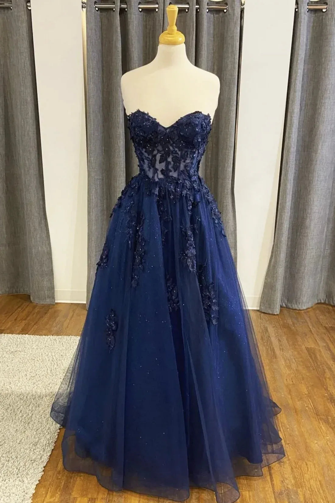 Beautiful A-Line Strapless Sleeveless Zipper Up Sweep/Brush Train Prom Dress