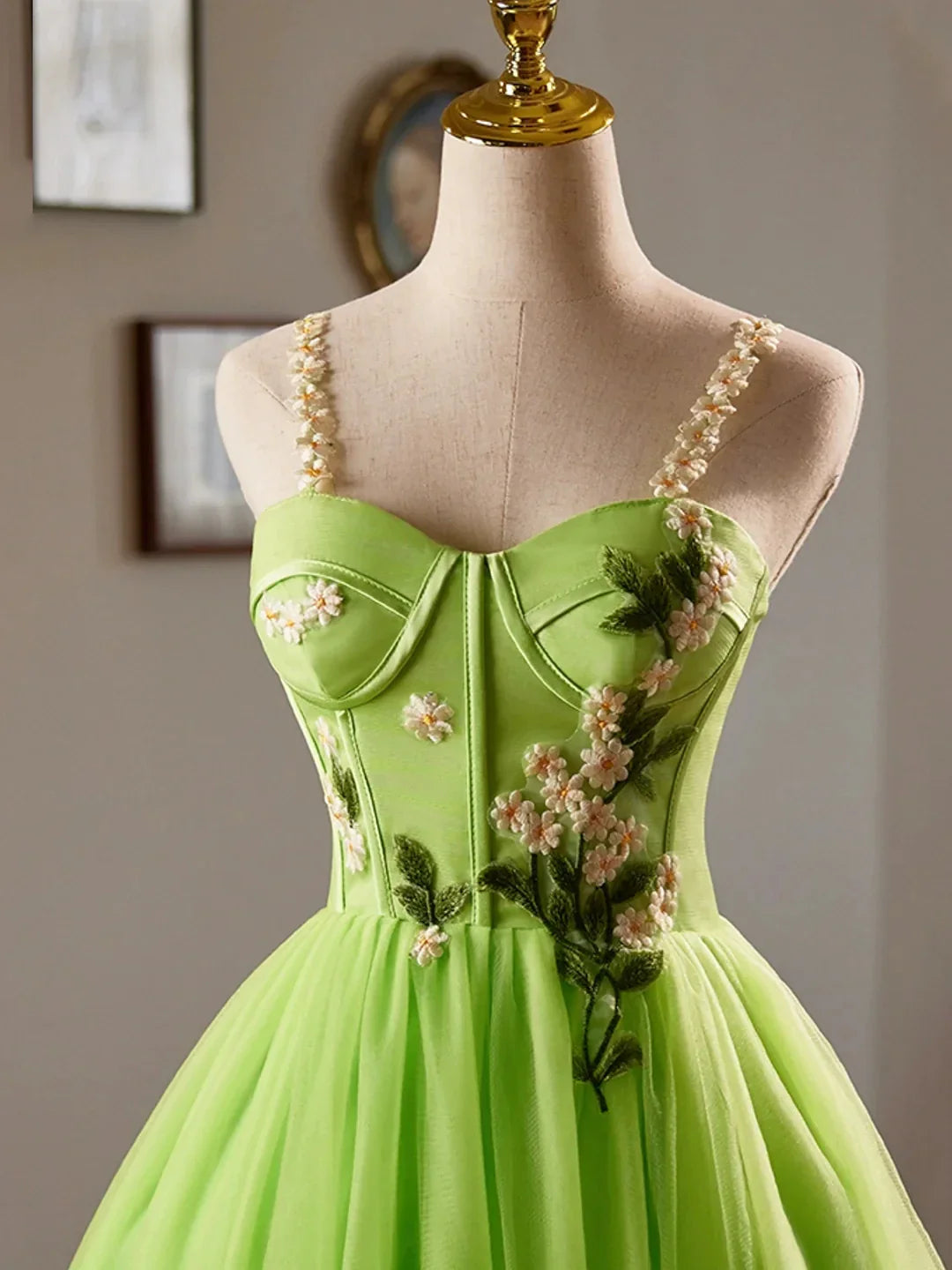 Beautiful Green Lace Flower Short Party Dress Lovely Spaghetti Straps Sleeveless Backless Evening Dress