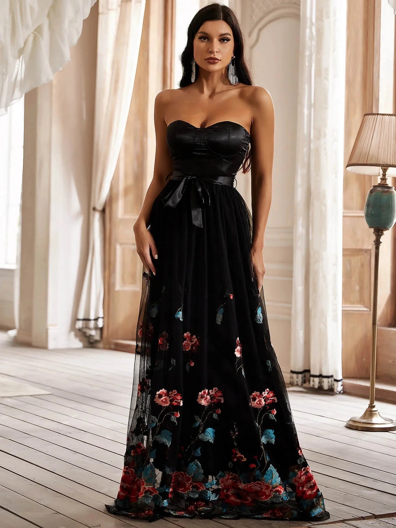 Black Embroidery Bodice Prom Dress