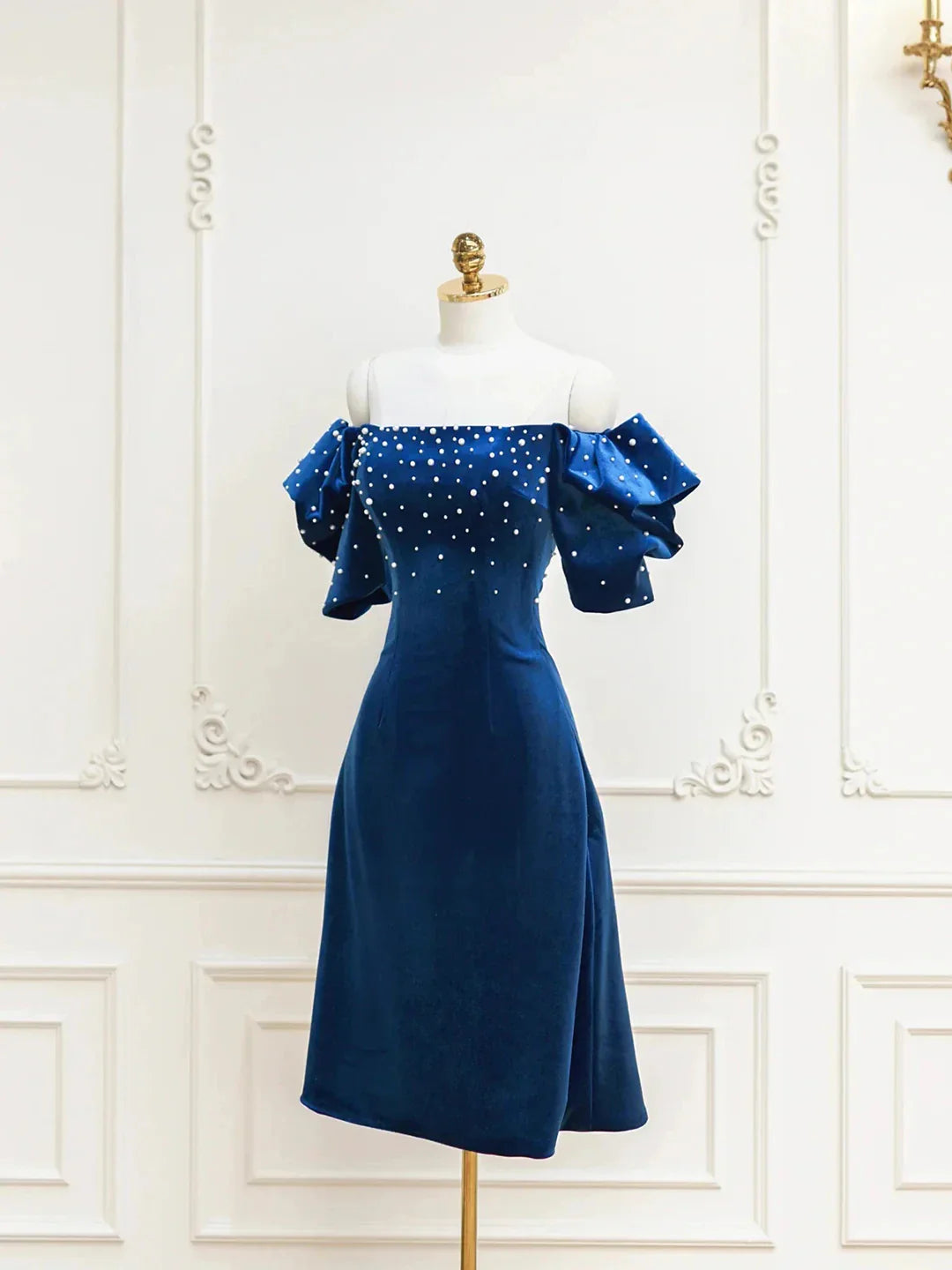 Blue Velvet A-Line Short Prom Dress with Pearls Off the Shoulder Evening Party Dress