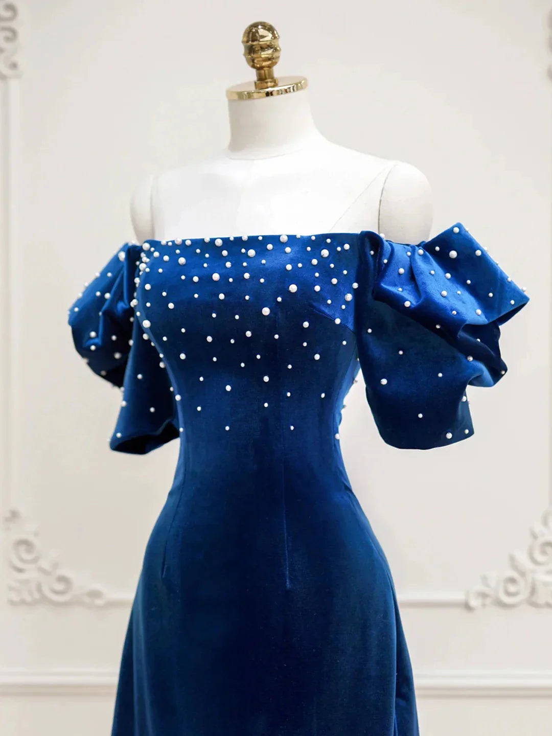 Blue Velvet A-Line Short Prom Dress with Pearls Off the Shoulder Evening Party Dress