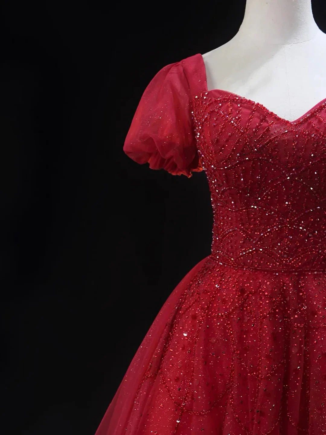 Burgundy Tulle Beaded Knee Length Party Dress A-Line Short Sleeve Evening Party Dress