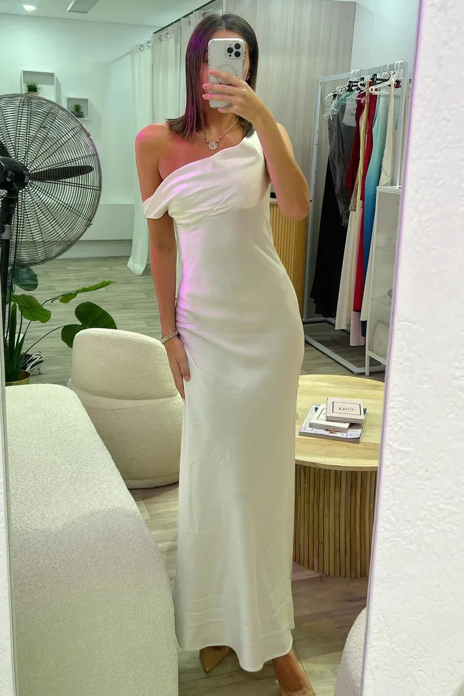 Casual Fitted Cowl Neck Sleeveless Satin Pleated Floor-Length Prom Dress
