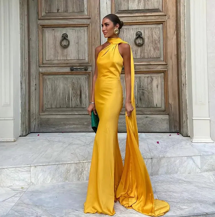 Casual Sheath/Column High Neck Sleeveless Satin Backless Floor-Length Prom Dress