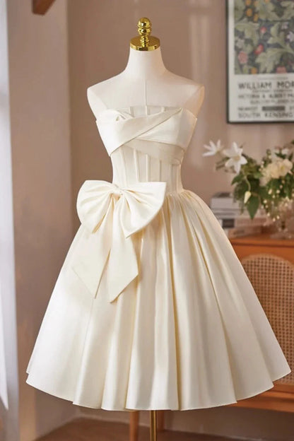 Champagne Satin Short Prom Dress Lovely A-Line Strapless Party Dress with Corset
