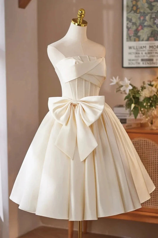 Champagne Satin Short Prom Dress Lovely A-Line Strapless Party Dress with Corset