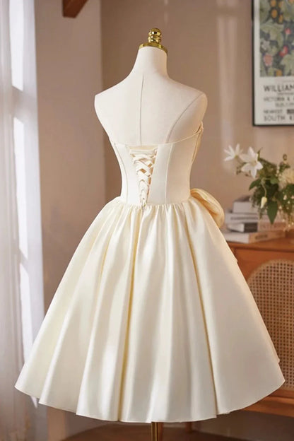 Champagne Satin Short Prom Dress Lovely A-Line Strapless Party Dress with Corset
