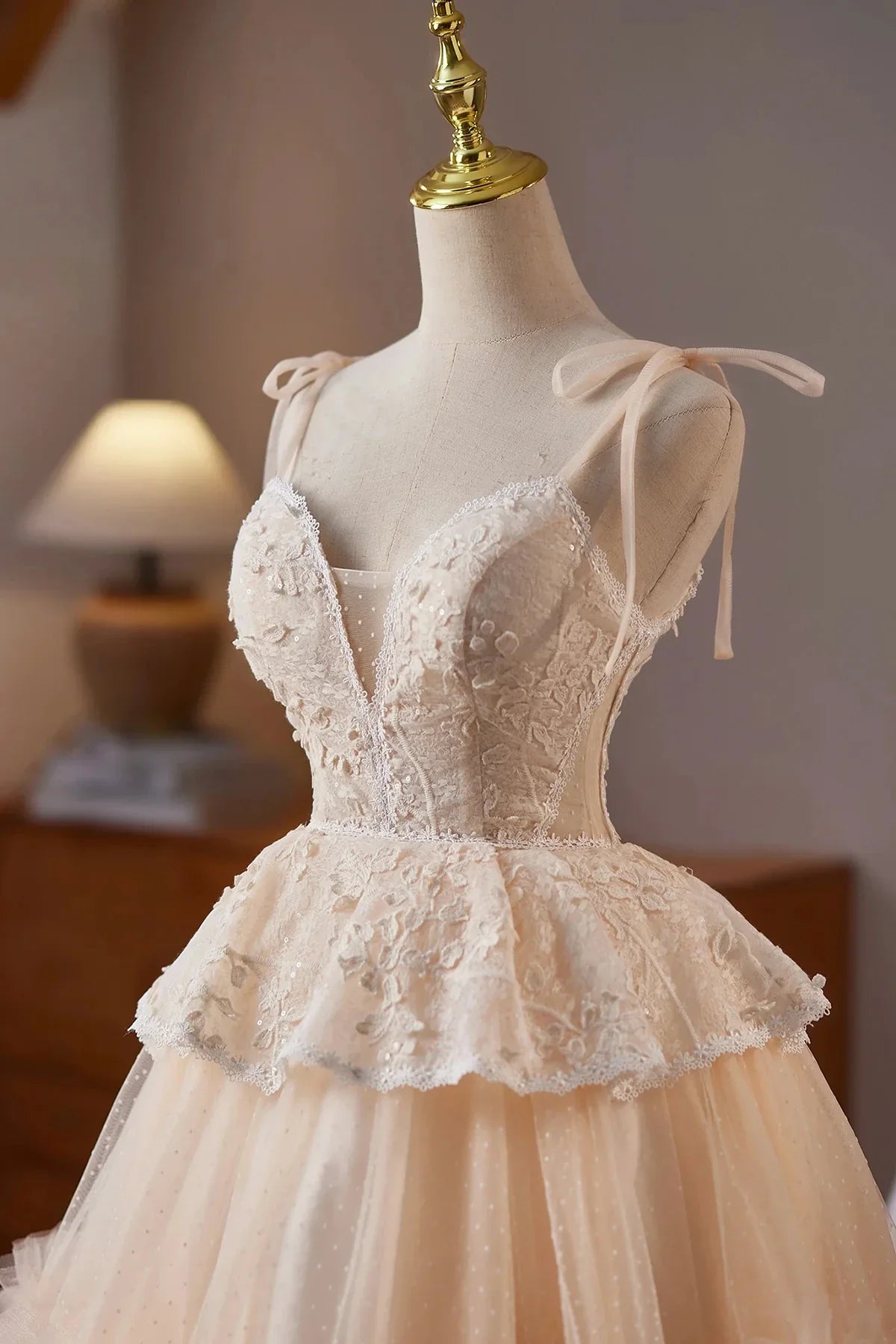 Champagne Tulle Lace Short Prom Dress Lovely A-Line Party Dress