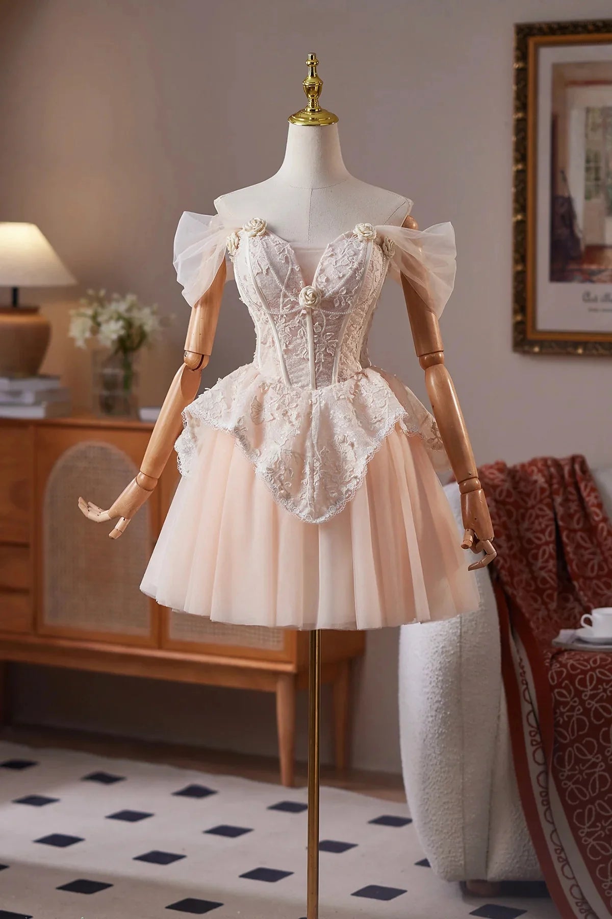 Champagne Tulle Lace Short Prom Dress Off the Shoulder A-Line Party Dress