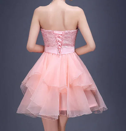 Charming A-Line Sweetheart Neck Sleeveless Lace Pleated Short-Mini Homecoming Dress