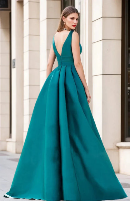 Charming A-Line V Neck Sleeveless Back Zip SweepBrush Train Mother of the Bride Dress for women