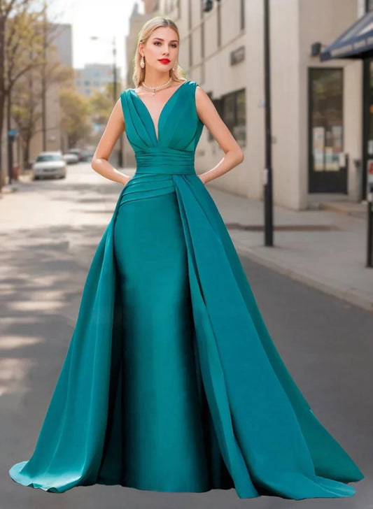 Charming A-Line V Neck Sleeveless Back Zip SweepBrush Train Mother of the Bride Dress for women