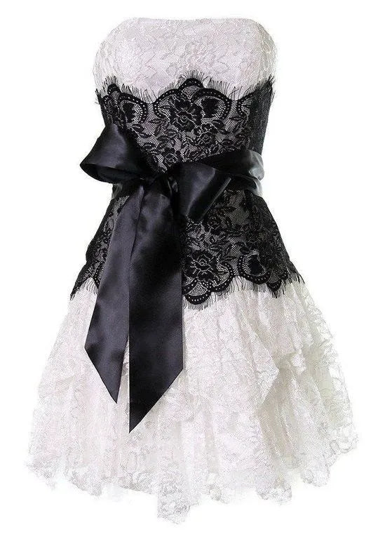 Charming A Line Strapless Sleeveless Lace Short-Mini Homecoming Dress