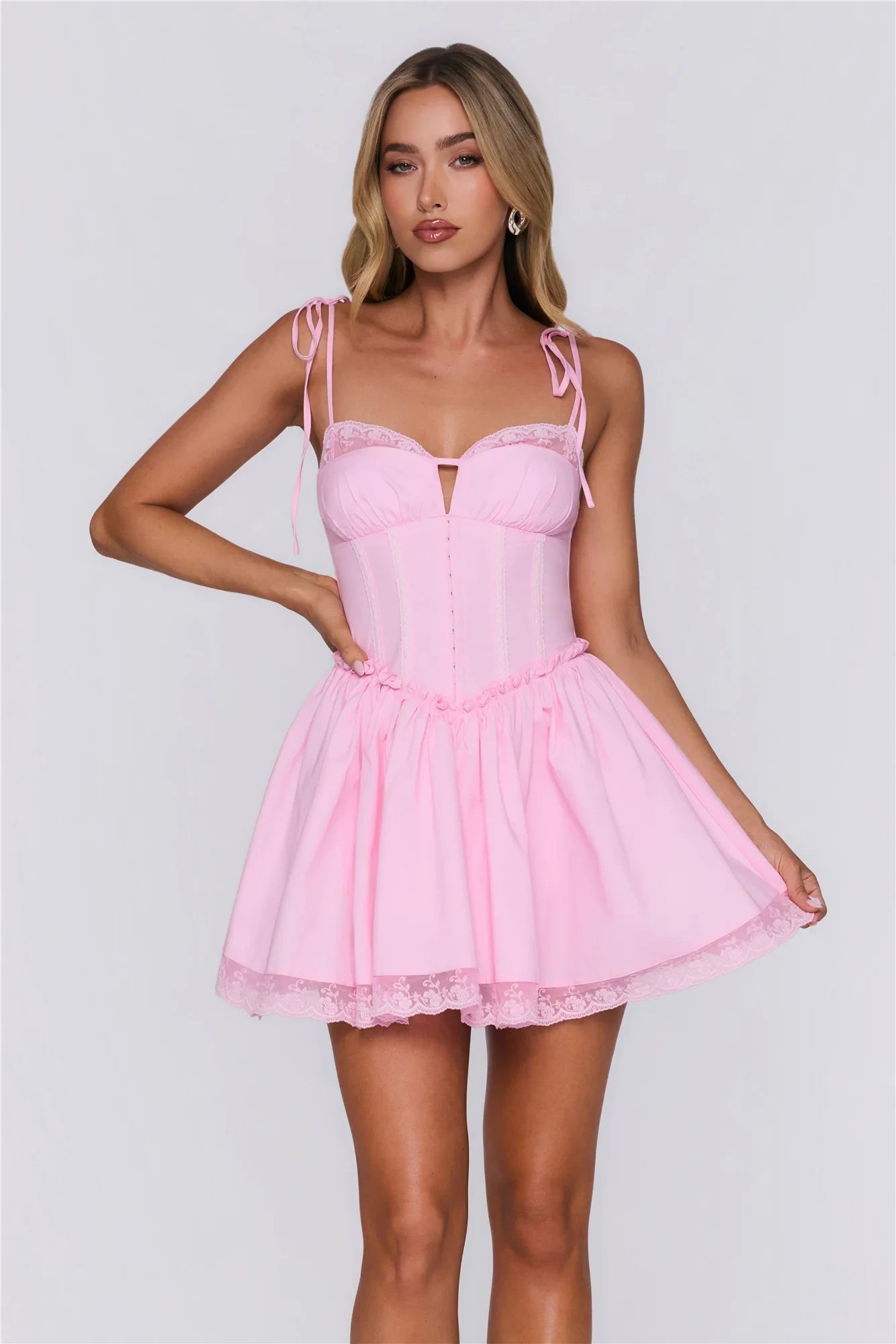Charming A-Line Sweetheart Corset Lace Trim Pink Mini Homecoming Dress