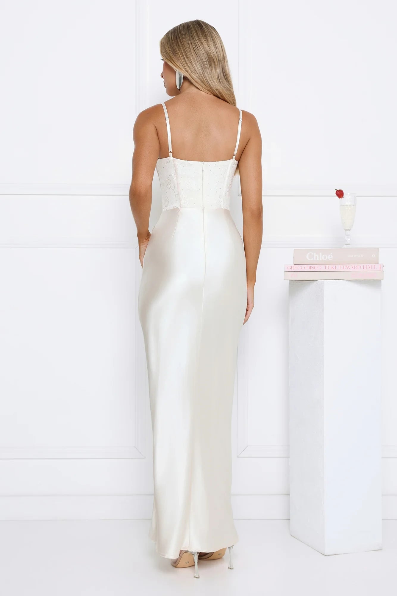 Charming Sheath Sweetheart Corset Draped Lace Satin Ivory Floor-Length Prom Dress