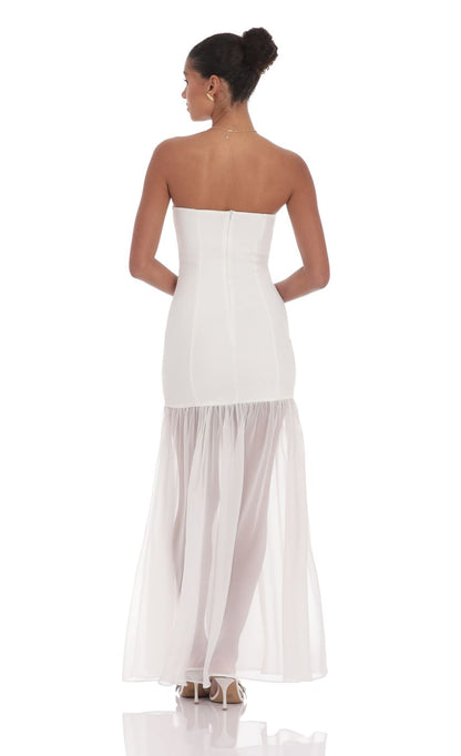 Chic Mermaid Strapless Sleeveless Back-Zip Ivory Layered-Fabric Floor-Length Prom Dresses