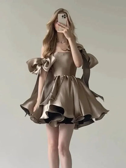 Chic A-Line Off Shoulder Sleeveless Pleated Satin Short-Mini Homecoming Dress