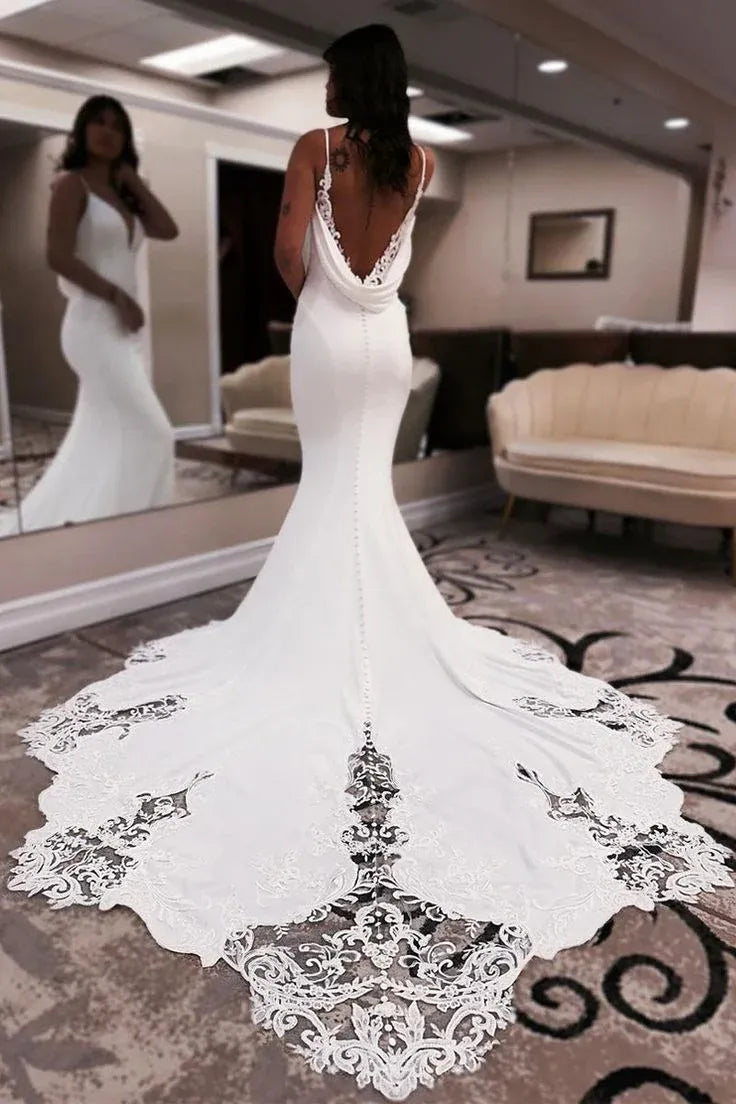 Chic Mermaid V-Neck Cowl Back Lace White Train Wedding Dress With Appliques