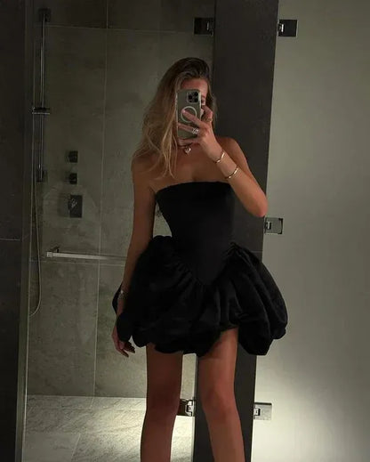 Chic Off-shoulder Sleeveless A-Line Pleated Satin Short-Mini Homecoming Dress