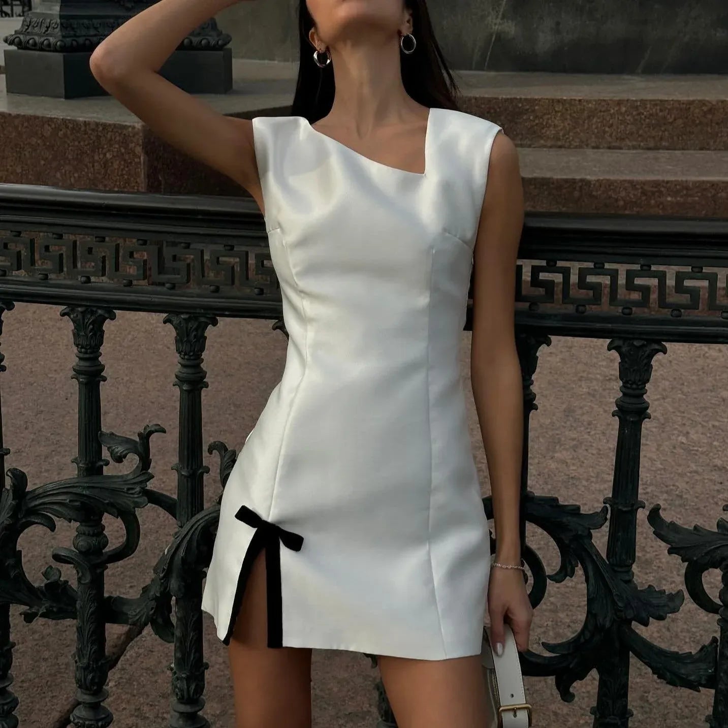 Chic Sheath Asymmetric-Neck Bow Slit Satin White Mini Homecoming Dress