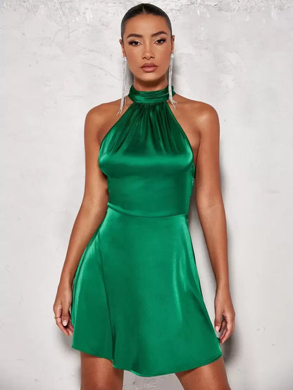 Chic A-Line Halter Backless Ruched Satin Emerald Green Mini Homecoming Dress
