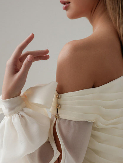 Chic A-Line One-Shoulder Puff-Sleeve Ruffled Bow-Accent Ivory Mini Homecoming Dresses
