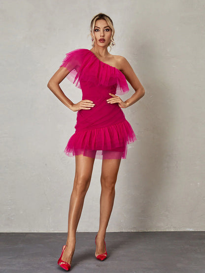 Chic Fitted One-Shoulder Ruffled Tulle Fuchsia Mini Homecoming Dresses With Train
