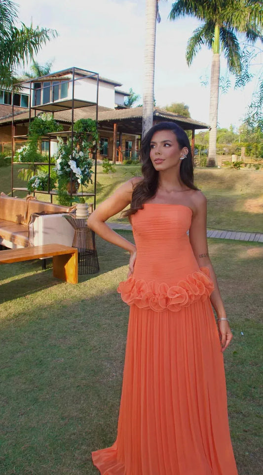 Classy A-Line Strapless Sleeveless Pleated Chiffon Floor-Length Prom Dress