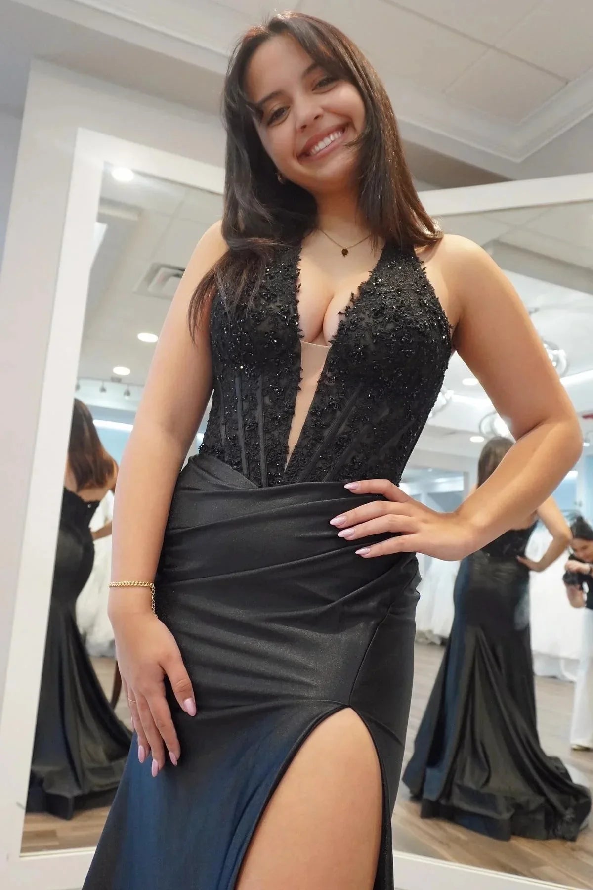 Custom made Green Halter Lace Prom Dress Mermaid V-Neck