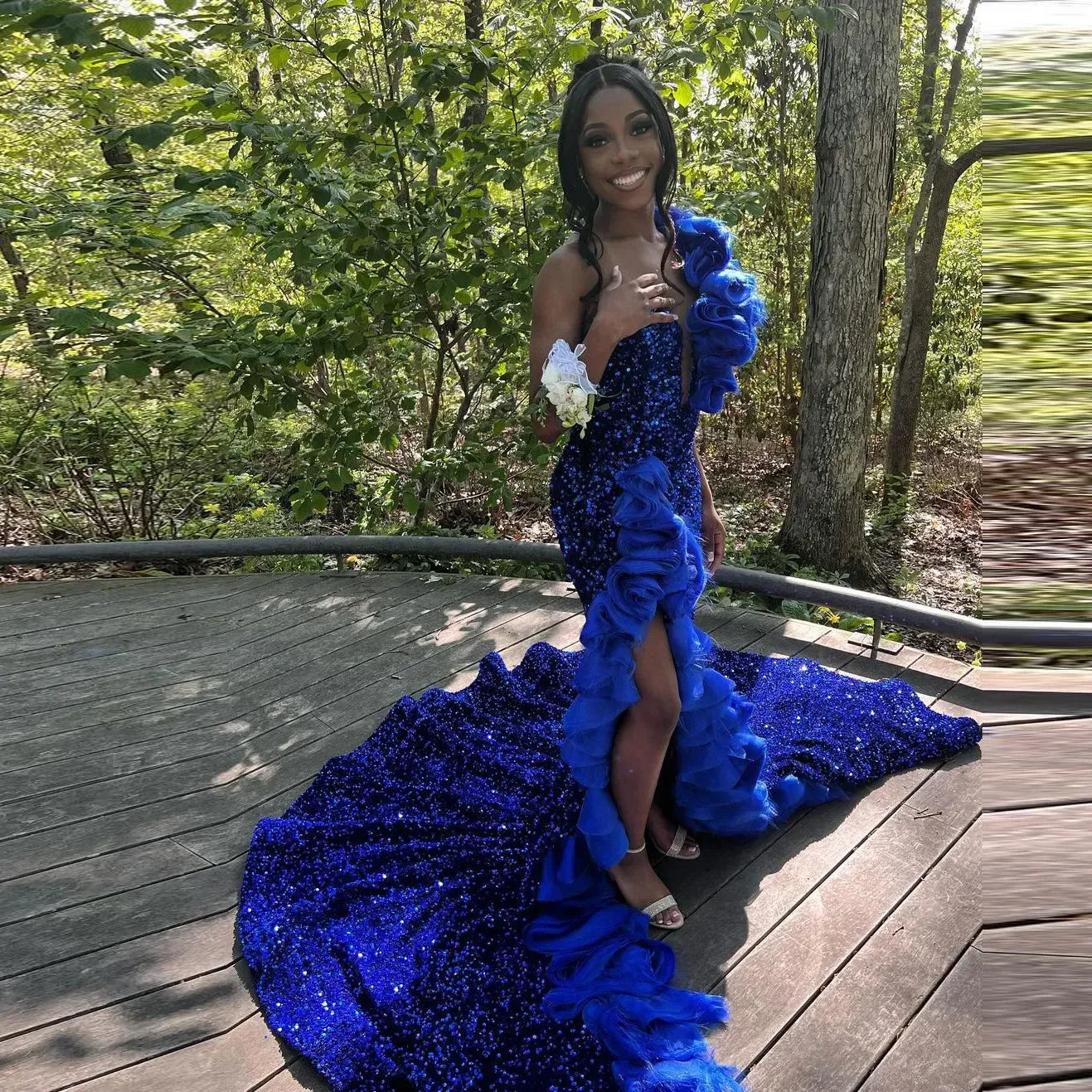 Dazzling Mermaid Sweetheart Sleeveless Ruffled Sequin Royal Blue Maxi Evening Dress for Women