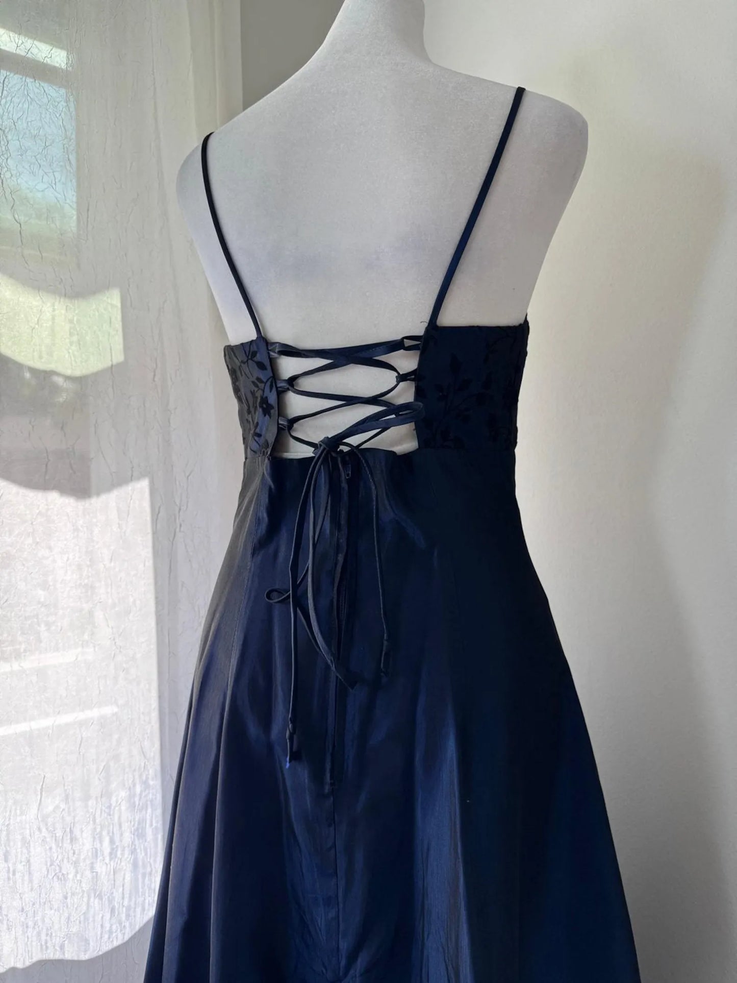 Discount Elegant A-Line Spaghetti-Strap Floral Navy Blue Floor-Length Prom Dress