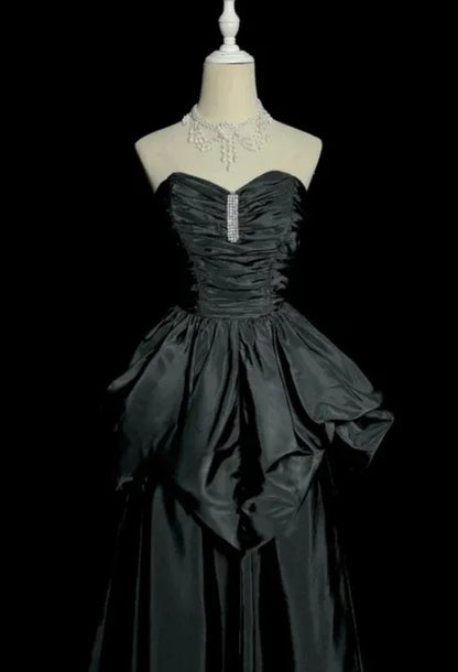 Dramatic A-Line Strapless Ruched Bow-Accented Black Maxi Prom Dress for Women ready to ship