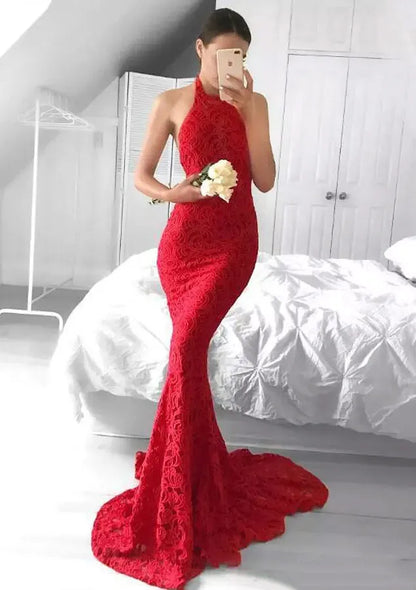 Dramatic Lace Long Evening Dress Red Halter-Neck Sleeveless Party Gown for Women