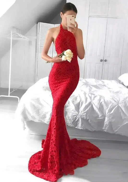 Dramatic Lace Long Evening Dress Red Halter-Neck Sleeveless Party Gown for Women