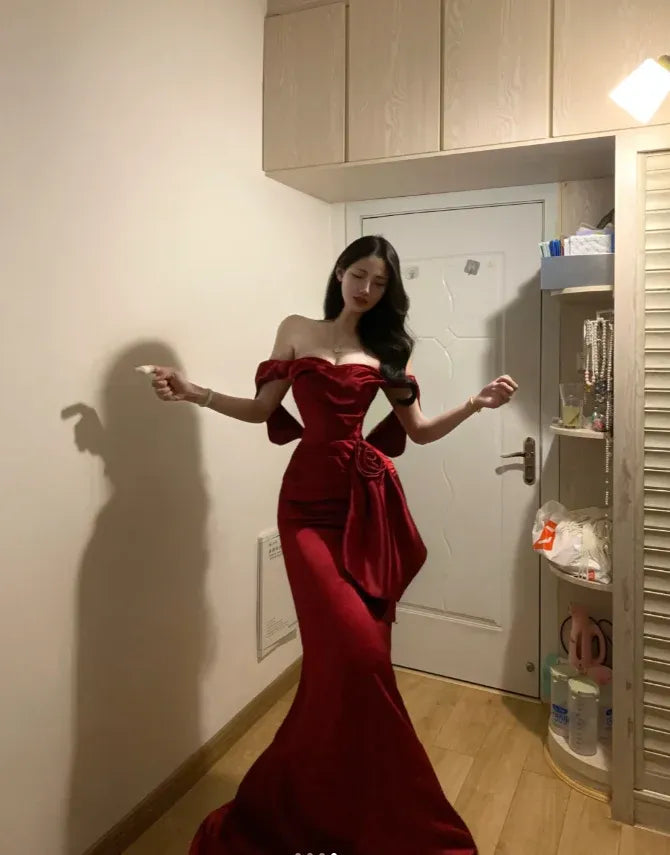 Dramatic Mermaid Off-the-Shoulder Sleeveless Bow-Accented Burgundy Maxi Prom Dress for Women Custom