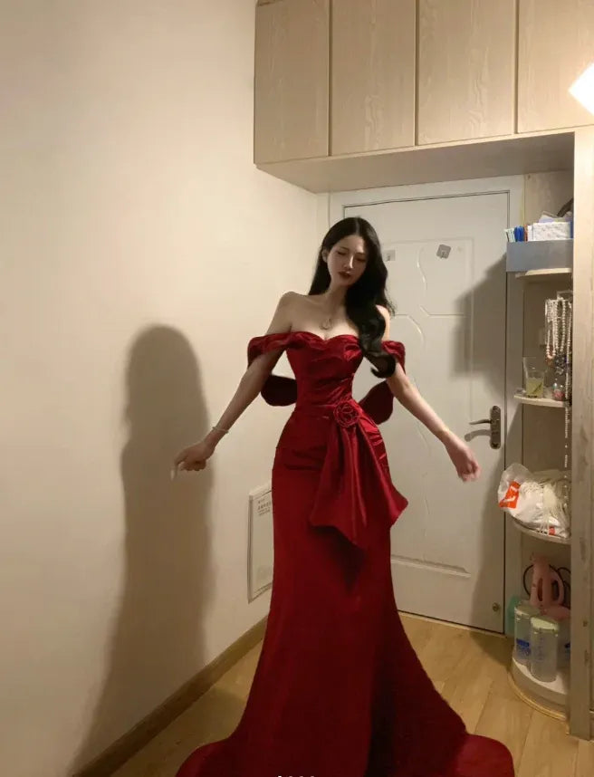 Dramatic Mermaid Off-the-Shoulder Sleeveless Bow-Accented Burgundy Maxi Prom Dress for Women Custom