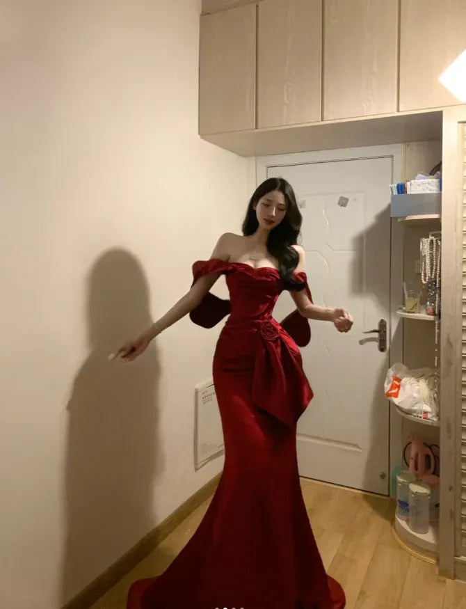 Dramatic Mermaid Off-the-Shoulder Sleeveless Bow-Accented Burgundy Maxi Prom Dress for Women Custom