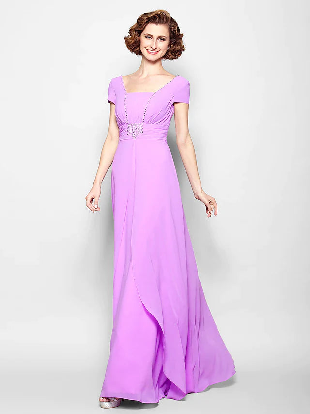 Side view of the mother of the bride dress, highlighting the flow of the georgette fabric.