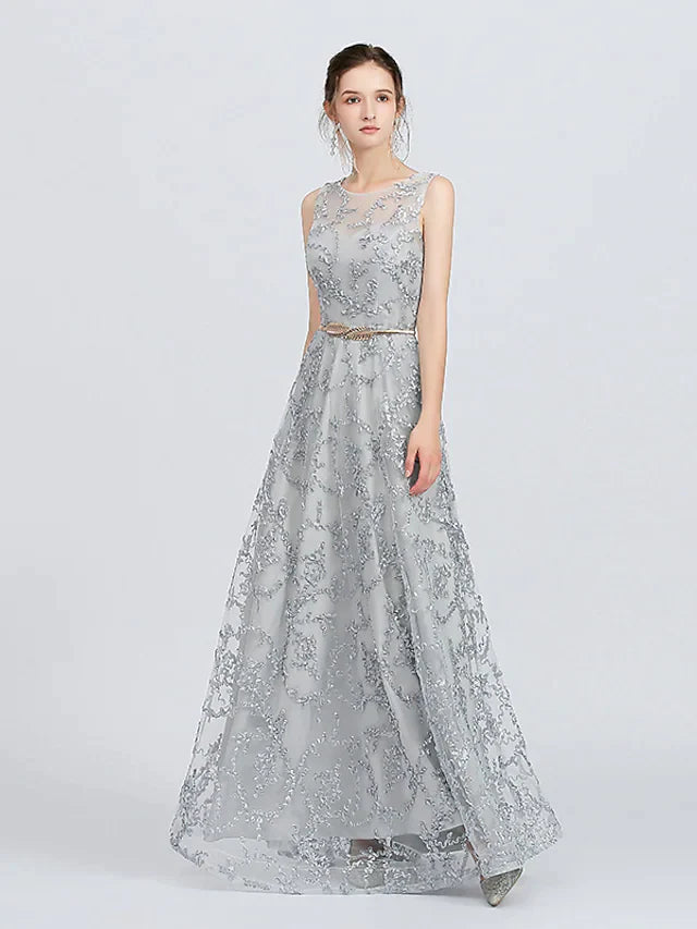 Back view of the A-line jewel neck lace bridesmaid dress.