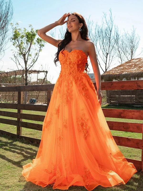 A-Line princess tulle applique sweetheart sleeveless floor-length prom dress.