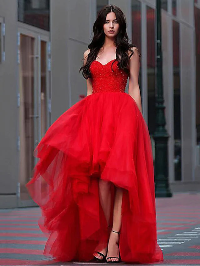 Elegant A-line sweetheart sleeveless tulle pleated floor-length dress.