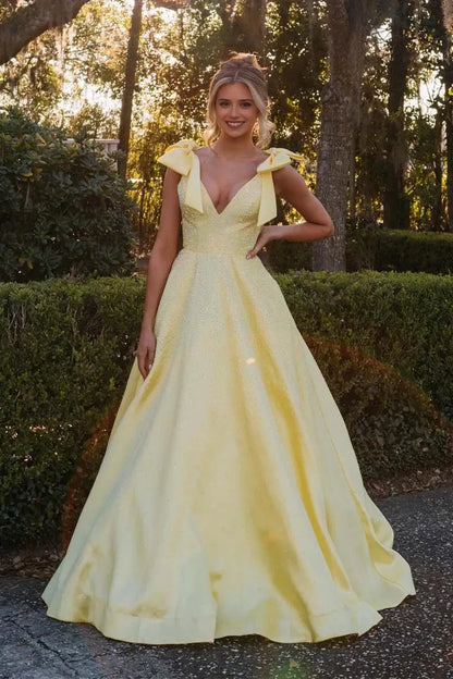Elegant Ball Gown Tie-Shoulder Sleeveless Open-Back Train Maxi Evening Dress